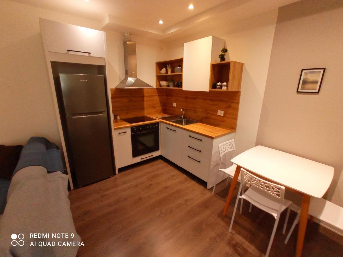 Tirana Apartment Garda Exteriér fotografie