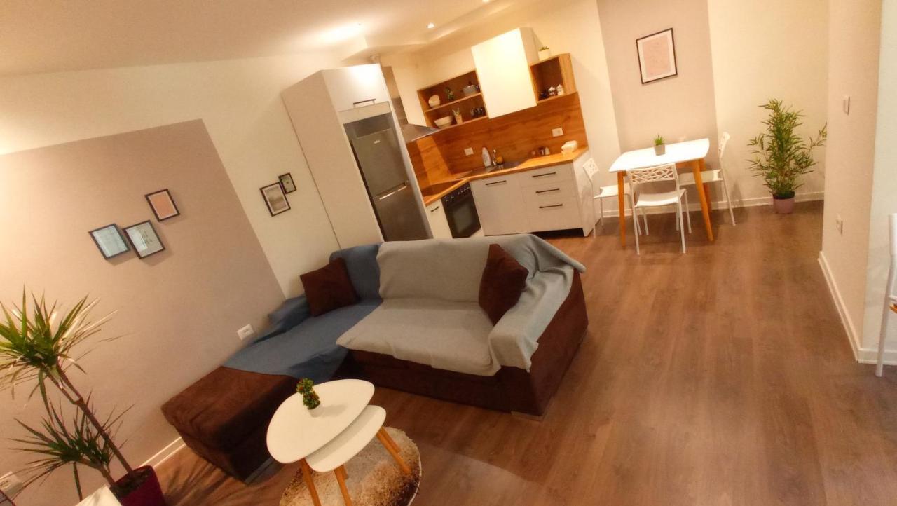 Tirana Apartment Garda Exteriér fotografie
