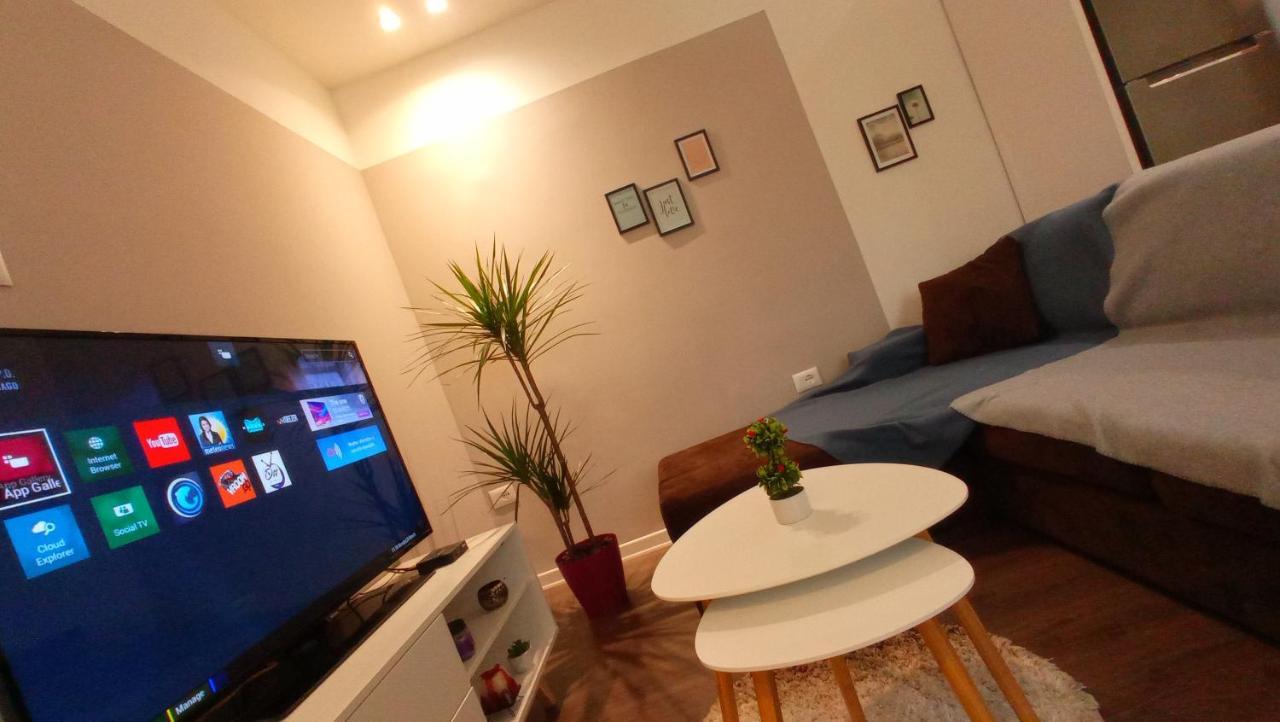 Tirana Apartment Garda Exteriér fotografie